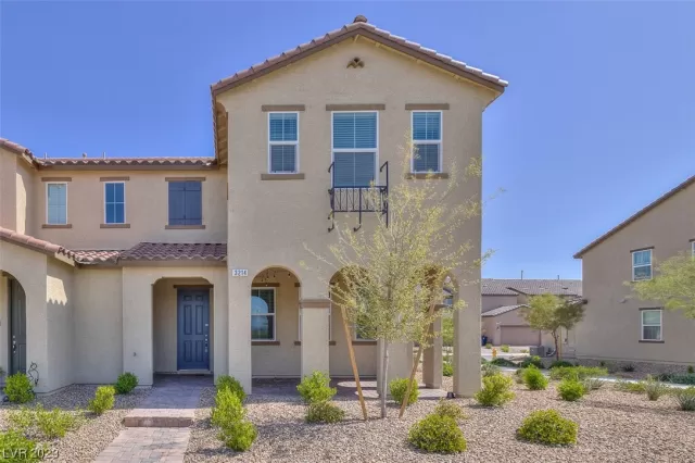 MLS: 2508335 Condo For Sale