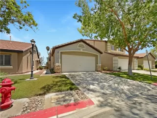 Photo #5: 2508357 Listing