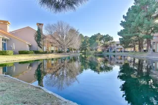 Photo #3: 2508381 Listing