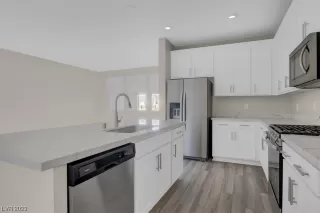 Photo #3: 2508397 Listing 