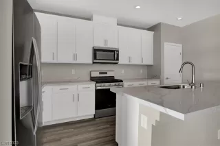 Photo #4: 2508397 Listing 