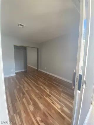 Photo #6: 2508407 Listing 