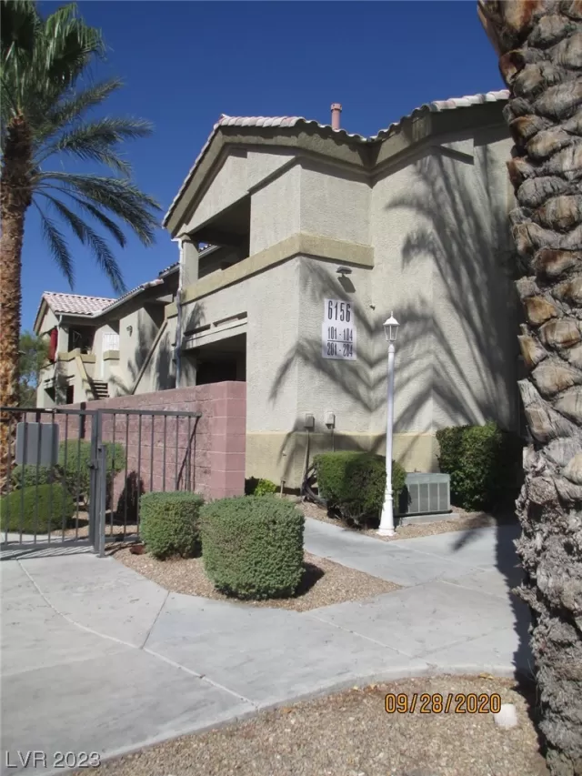 MLS: 2508453 Condo For Sale