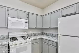 Photo #4: 2508484 Listing 