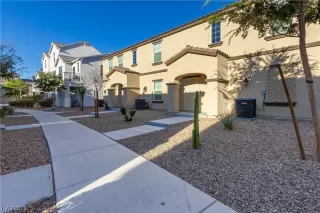 Photo #1: 2508486 Listing 