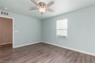 Photo #4: 2508486 Listing 