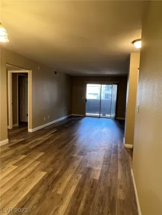 Photo #6: 2508508 Listing 