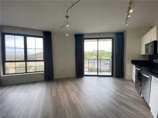 Photo #4: 2508517 Listing 