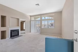 Photo #5: 2508520 Listing