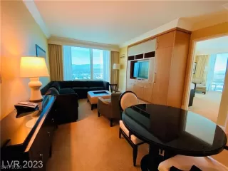 Photo #5: 2508522 Listing