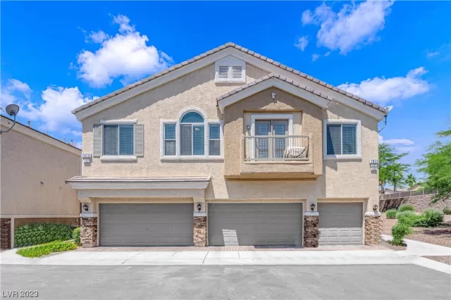 MLS: 2508528 Condo For Sale