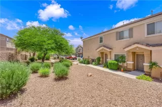 Photo #2: 2508528 Listing