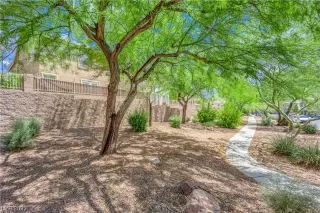 Photo #3: 2508528 Listing