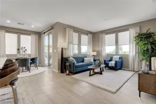 Photo #3: 2508546 Listing