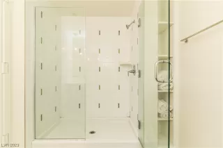 Photo #5: 2508554 Listing 