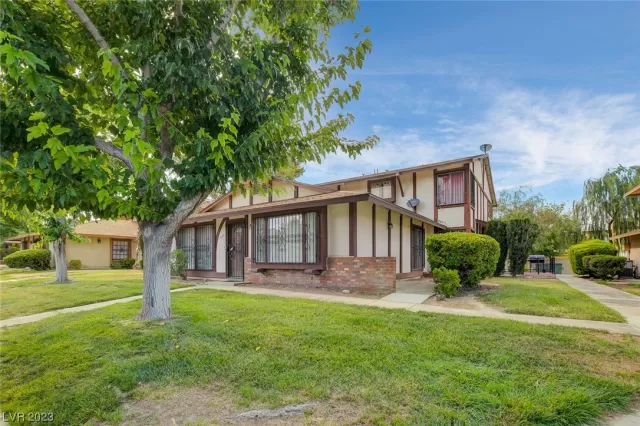 MLS: 2508564 Condo For Sale