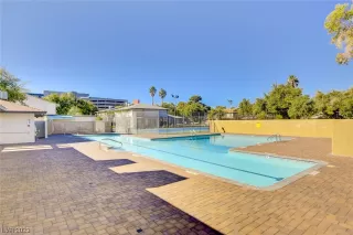 Photo #2: 2508564 Listing 