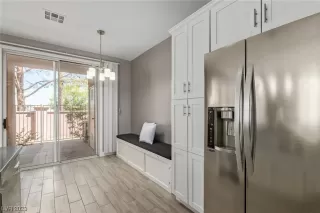 Photo #2: 2508565 Listing