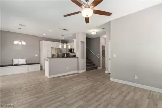 Photo #5: 2508565 Listing