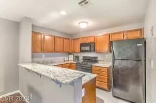 Photo #1: 2509596 Listing 