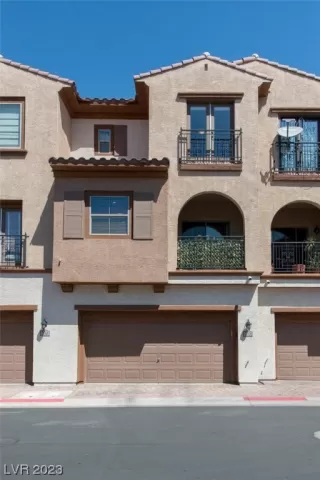 Photo #2: 2509658 Listing