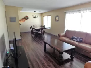 Photo #2: 2509755 Listing 