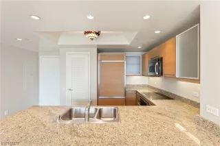 Photo #2: 2509770 Listing