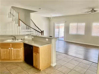 Photo #5: 2509778 Listing 