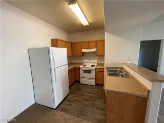 Photo #2: 2509819 Listing 