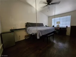 Photo #5: 2509820 Listing