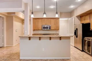 Photo #2: 2509836 Listing