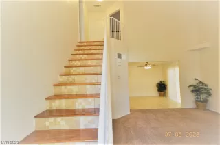 Photo #3: 2509841 Listing