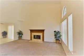 Photo #4: 2509841 Listing