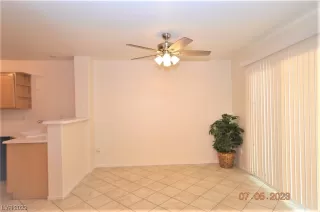 Photo #6: 2509841 Listing