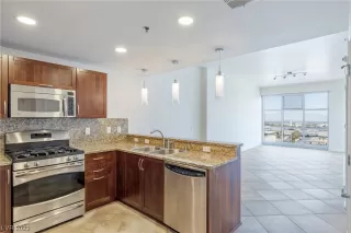 Photo #2: 2509852 Listing 