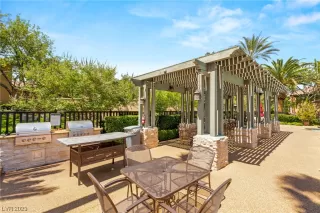 Photo #1: 2509870 Listing 