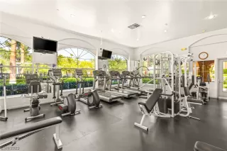 Photo #2: 2509870 Listing 