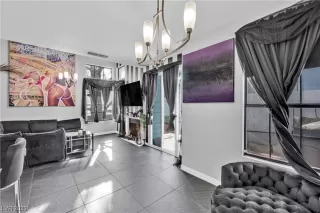 Photo #4: 2509893 Listing 