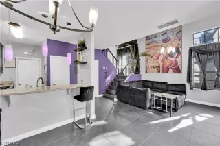 Photo #5: 2509893 Listing 