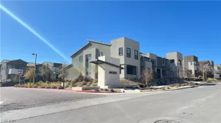 Photo #4: 2509936 Listing