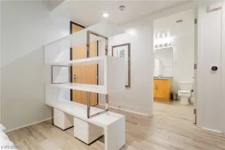 Photo #5: 2509992 Listing