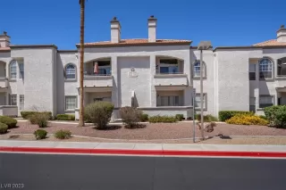 Photo #1: 2510008 Listing