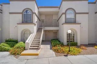 Photo #3: 2510008 Listing