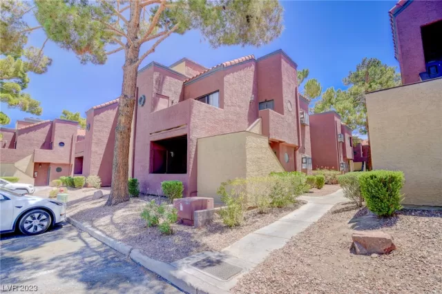 MLS: 2510020 Condo For Sale