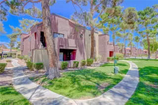 Photo #1: 2510020 Listing