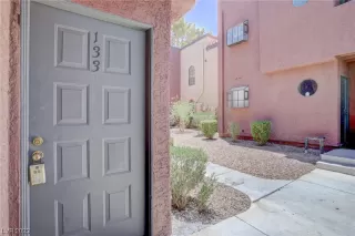 Photo #2: 2510020 Listing