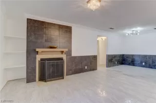 Photo #5: 2510020 Listing