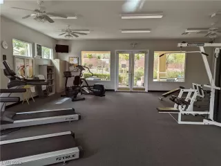 Photo #2: 2510032 Listing 