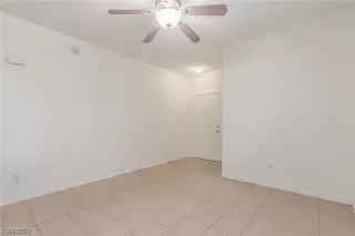 Photo #4: 2510108 Listing