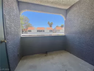 Photo #2: 2510117 Listing 